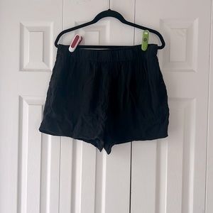 Universal Thread Black gauze shorts-size Large